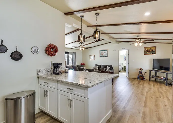 2 Mi To Colorado River! Family W/ Fenced Yard *